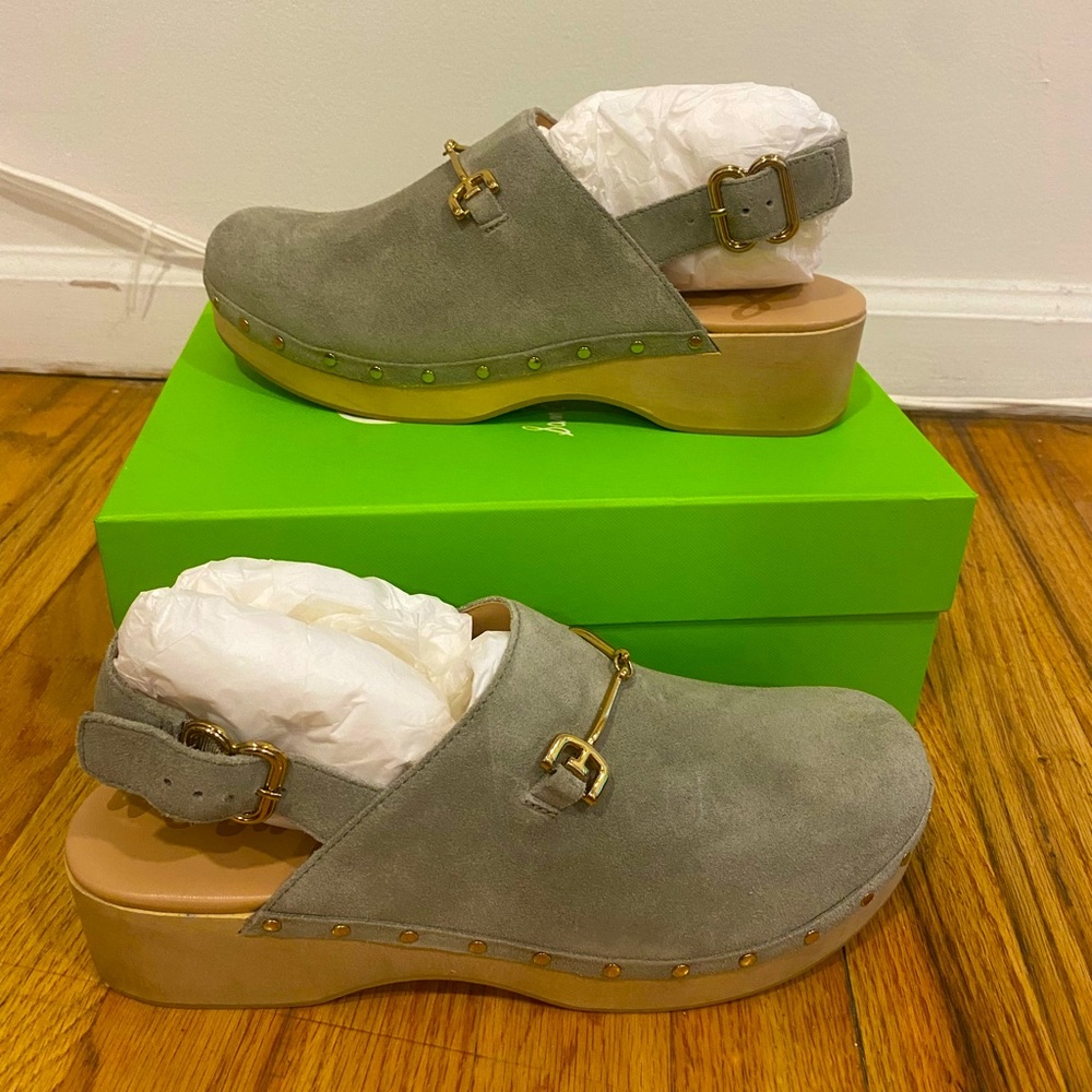 NEVER WORN Sam Edelman sage green clogs